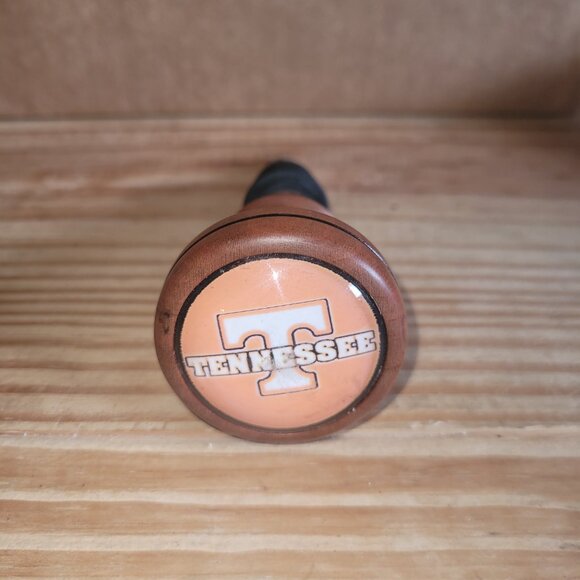 University of Tennessee Wooden Wine Bottle Stopper Cork College Football - Picture 4 of 4